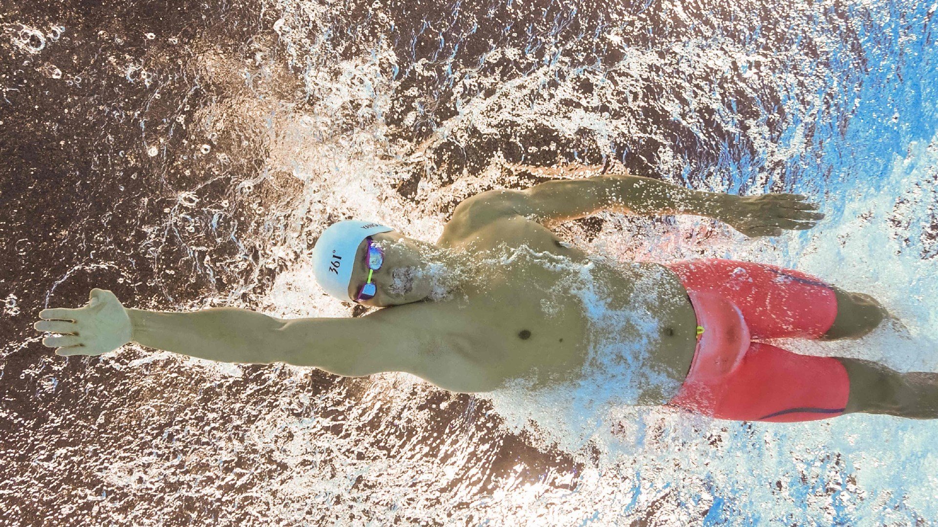 伊布，从米兰过客到圣西罗救世主，他用一场硬仗重定义忠诚