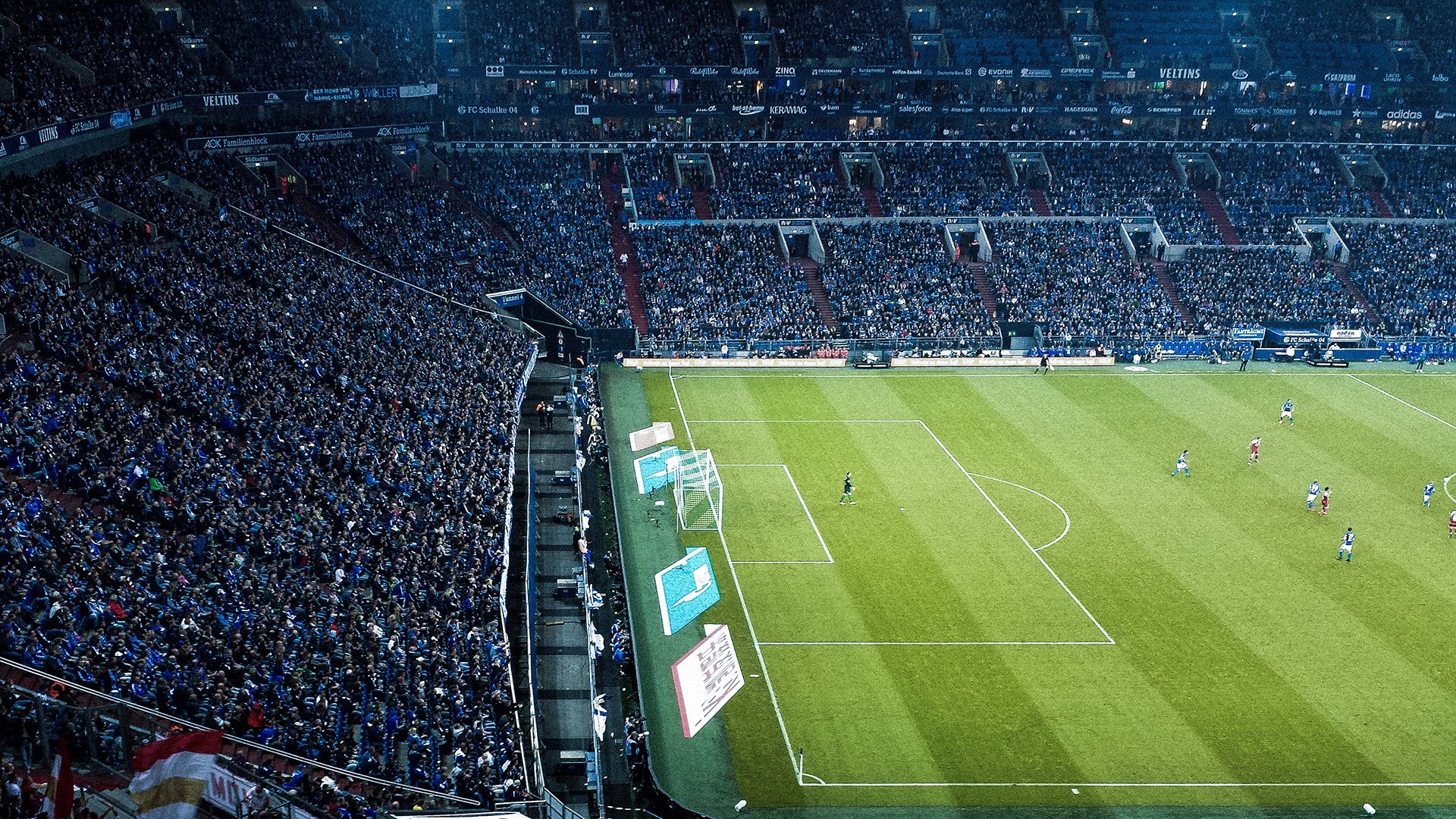 F1年度争冠之夜，C罗存在感拉满，当速度与流量在终点线交汇